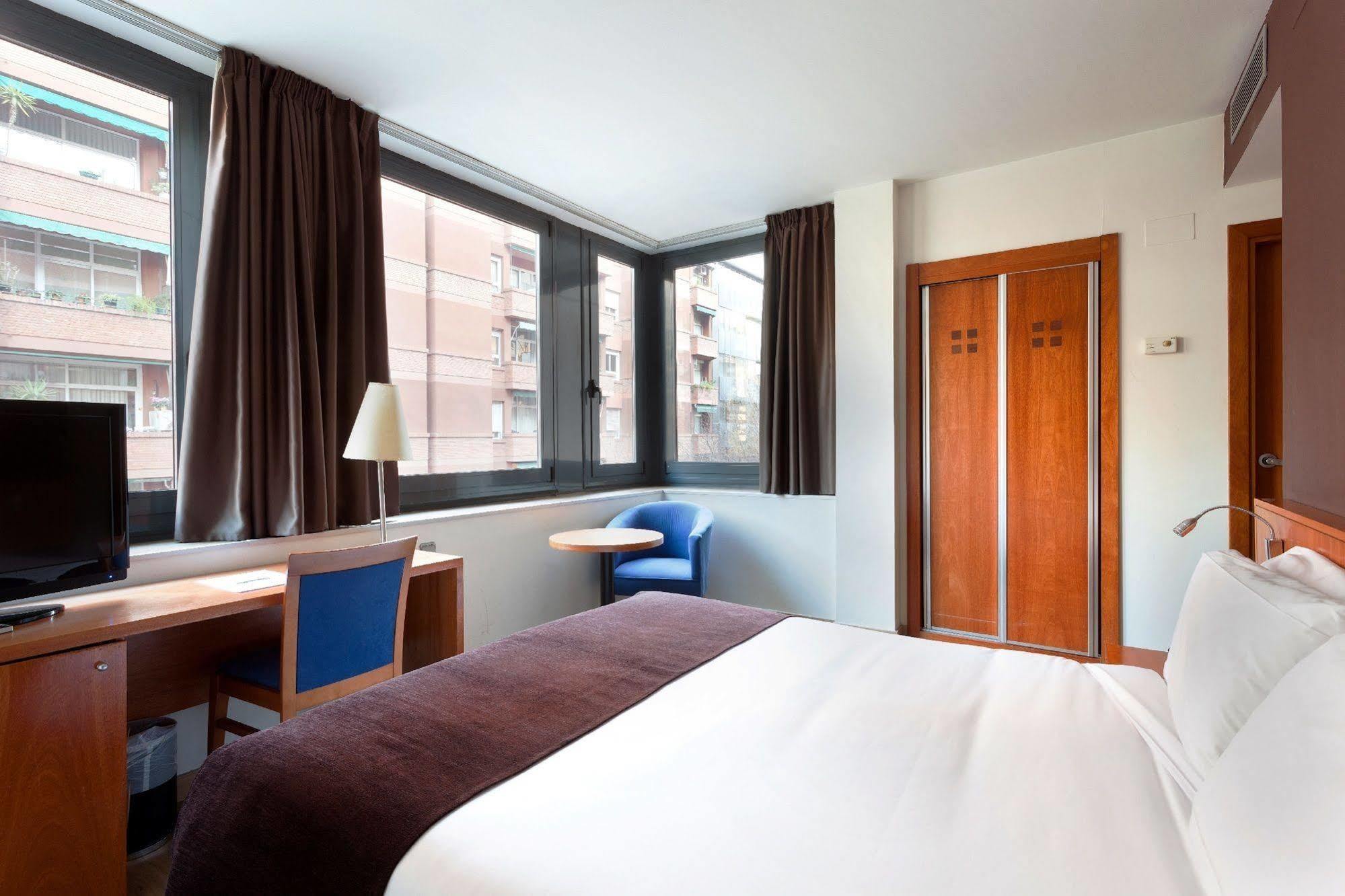 Hotel Viladomat By Silken Barcelona Exteriér fotografie